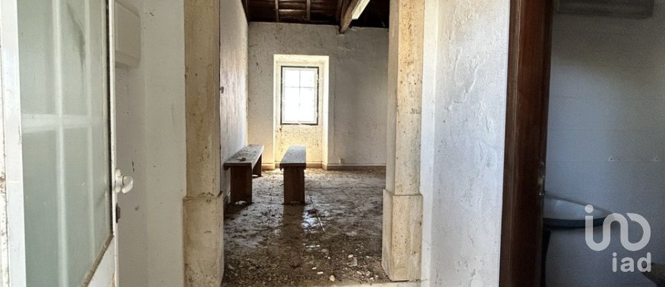 Ferme T8 à Romeira e Várzea de 1 500 m²