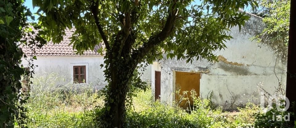 Ferme T8 à Romeira e Várzea de 1 500 m²