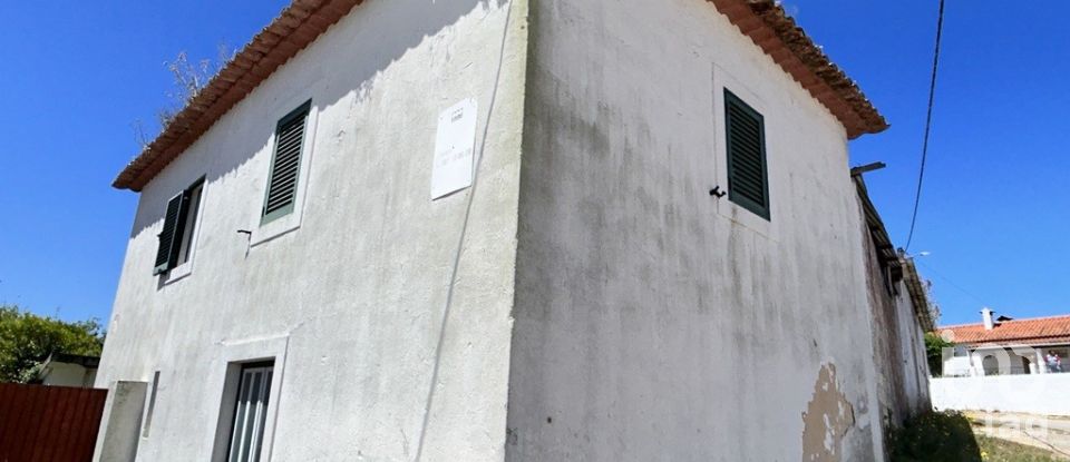 Ferme T8 à Romeira e Várzea de 1 500 m²