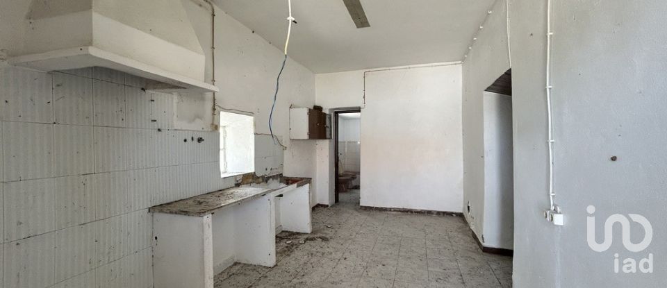 Ferme T8 à Romeira e Várzea de 1 500 m²