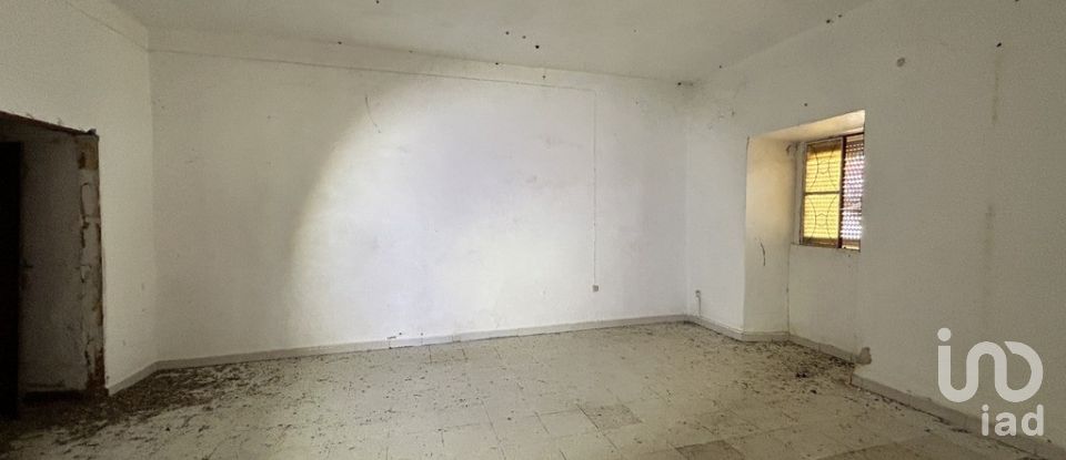 Ferme T8 à Romeira e Várzea de 1 500 m²