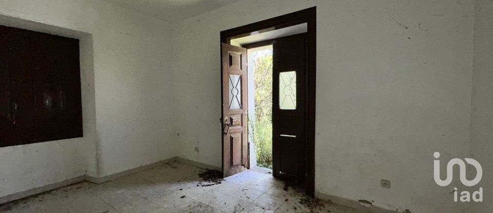 Ferme T8 à Romeira e Várzea de 1 500 m²