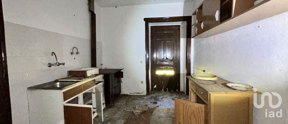 Ferme T8 à Romeira e Várzea de 1 500 m²