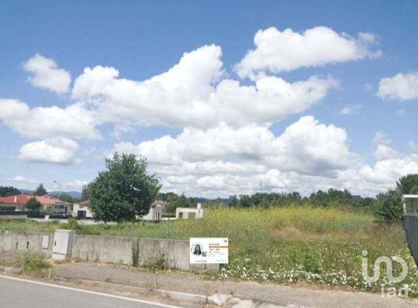 Land in Mazedo e Cortes of 1,040 m²