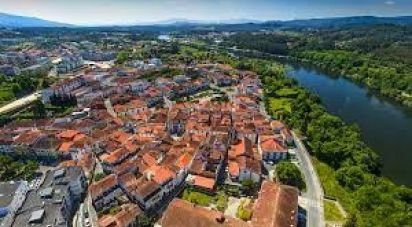 Terrain à Mazedo e Cortes de 1 040 m²