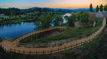 Terrain à Mazedo e Cortes de 1 040 m²