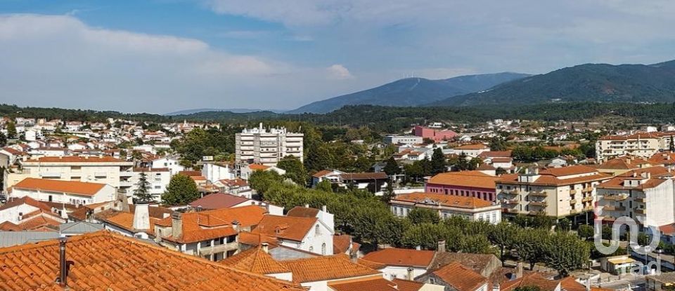 Domaine T2 in Miranda do Corvo of 102 m²