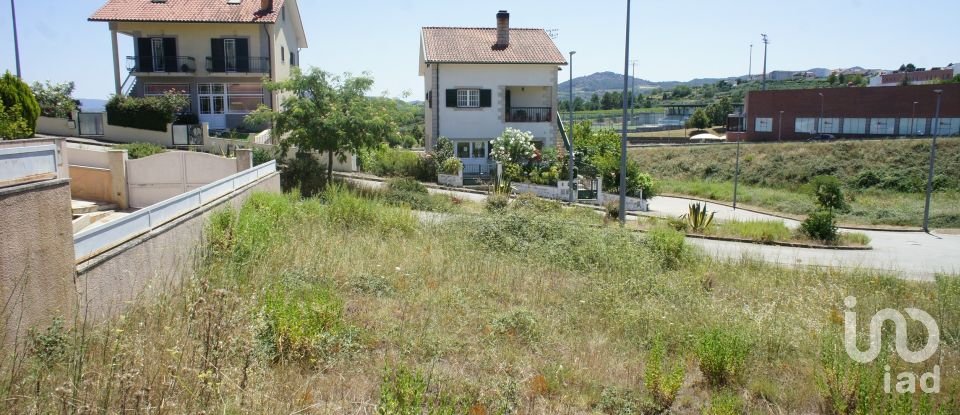 Terrain à Murça de 437 m²