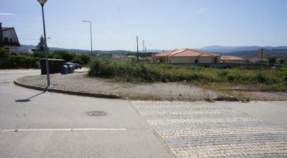 Terrain à Vilar de Nantes de 783 m²