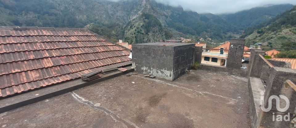 Maison T2 à Curral das Freiras de 118 m²