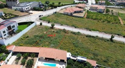 Terrain à Vilar de Nantes de 705 m²