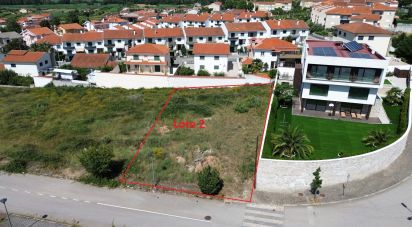 Terrain à Vilar de Nantes de 797 m²