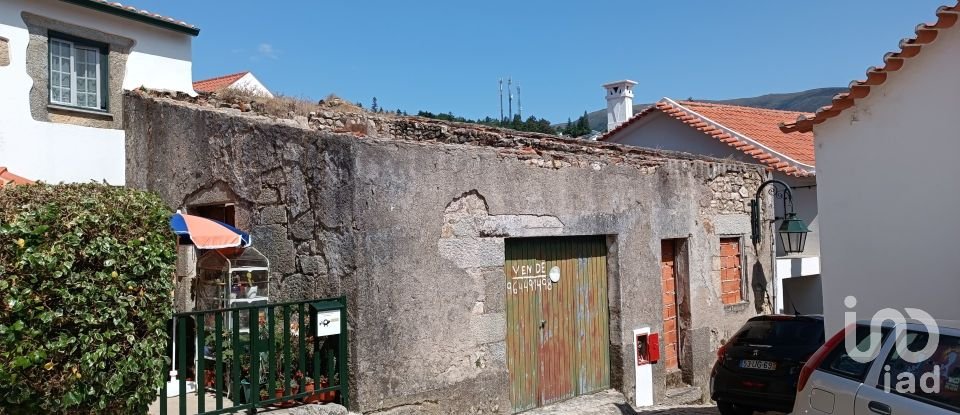 Lodge T0 in Gouveia of 177 m²