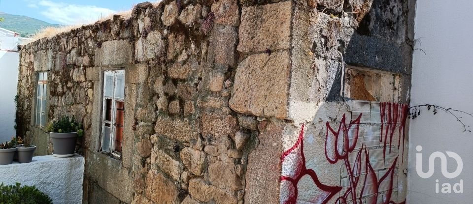 Lodge T0 in Gouveia of 177 m²