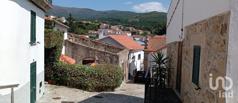 Lodge T0 in Gouveia of 177 m²