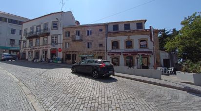 Immeuble à Gouveia de 240 m²