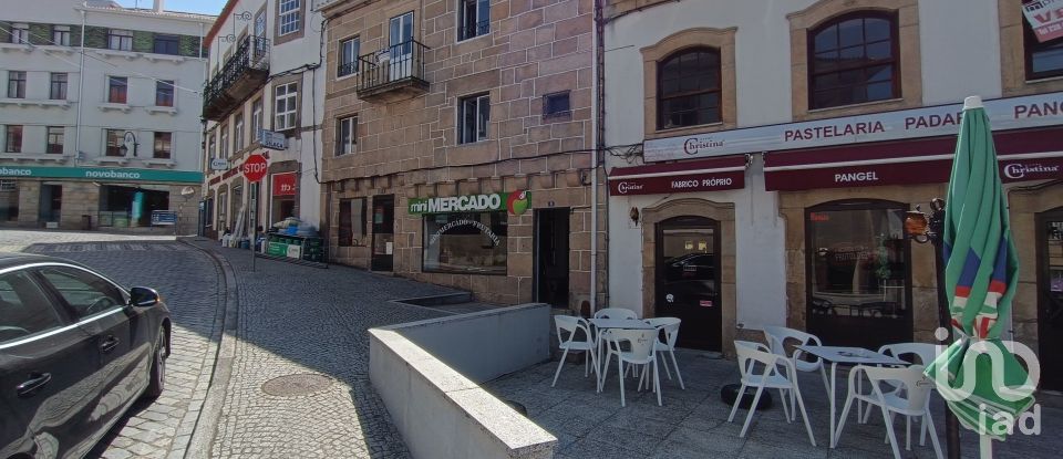 Immeuble à Gouveia de 240 m²