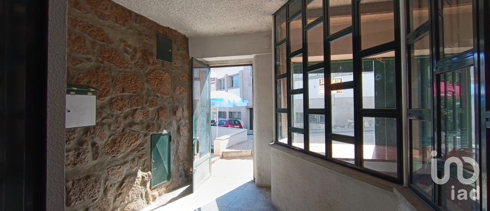 Immeuble à Gouveia de 240 m²