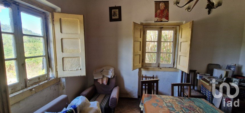 Maison de village T0 à Santo Isidoro de 163 m²