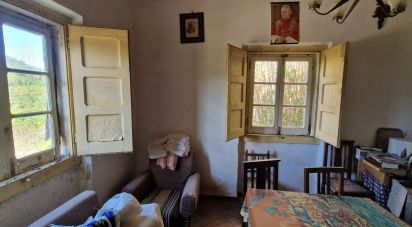 Maison de village T0 à Santo Isidoro de 163 m²