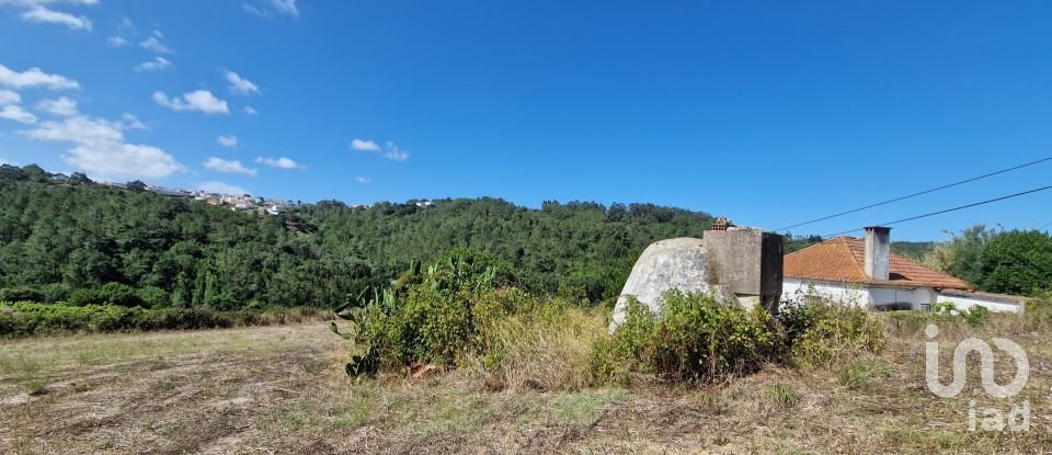 Maison de village T0 à Santo Isidoro de 163 m²