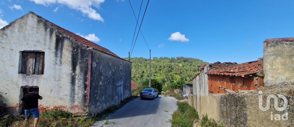 Maison de village T0 à Santo Isidoro de 163 m²