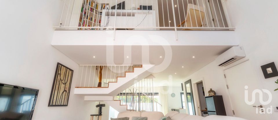 Casa T3 em Olhão de 182 m²