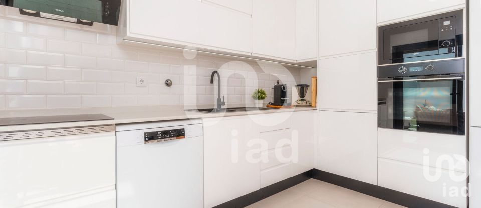 Casa T3 em Olhão de 182 m²