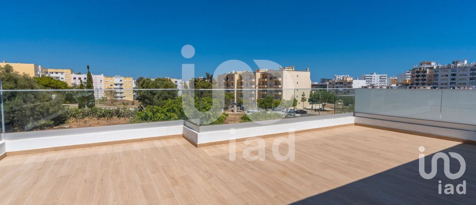Casa T3 em Olhão de 182 m²