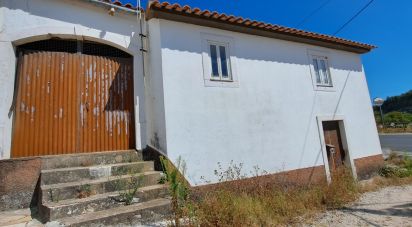 Maison de village T3 à Rio Maior de 285 m²