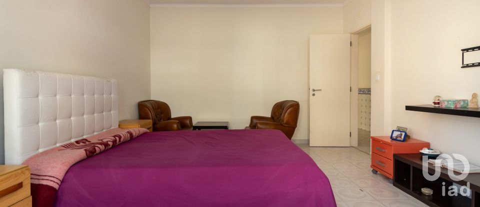 Apartment T2 in Amora of 85 m²