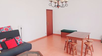 Apartamento T1 em Atouguia da Baleia de 81 m²