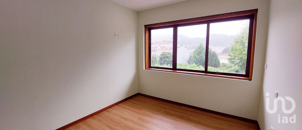 Apartment T2 in Arcos de Valdevez (Salvador), Vila Fonche e Parada of 72 m²