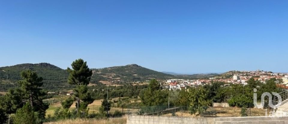 Terreno urbano em Mogadouro, Valverde, Vale de Porco e Vilar de Rei de 375 m²