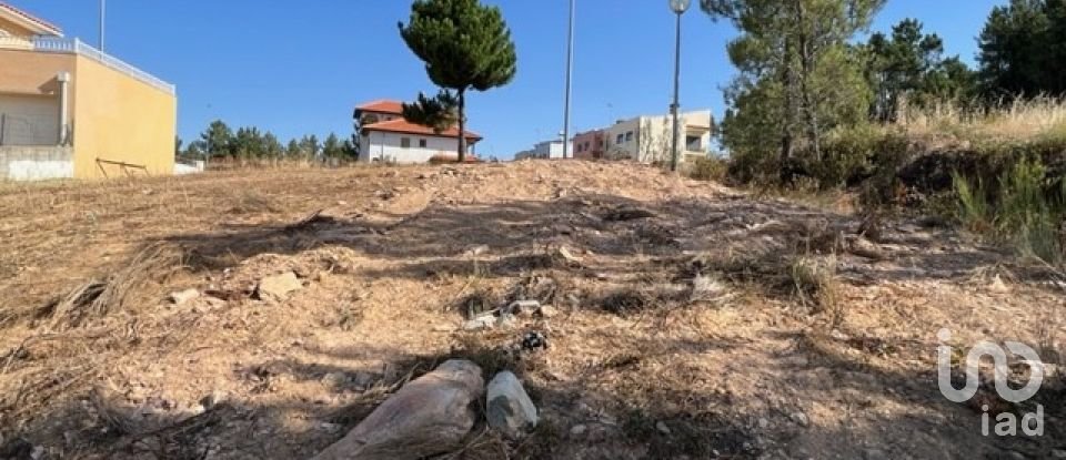 Terreno urbano em Mogadouro, Valverde, Vale de Porco e Vilar de Rei de 375 m²