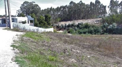 Terreno para construção em Marrazes e Barosa de 2 100 m²