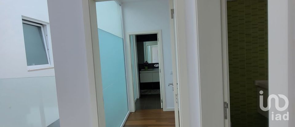 Moradia T4 em Cascais e Estoril de 251 m²