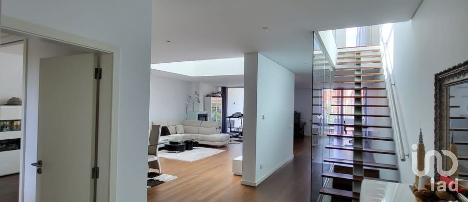 Moradia T4 em Cascais e Estoril de 251 m²