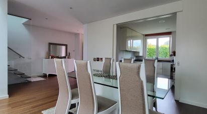 House T4 in Cascais e Estoril of 251 m²