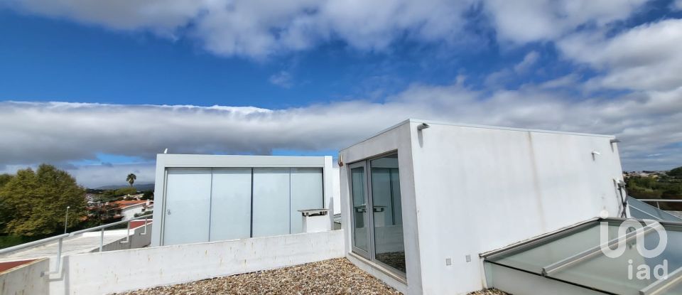 Moradia T4 em Cascais e Estoril de 251 m²