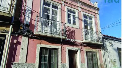 Block of flats in Setúbal (São Julião, Nossa Senhora da Anunciada e Santa Maria da Graça) of 232 m²