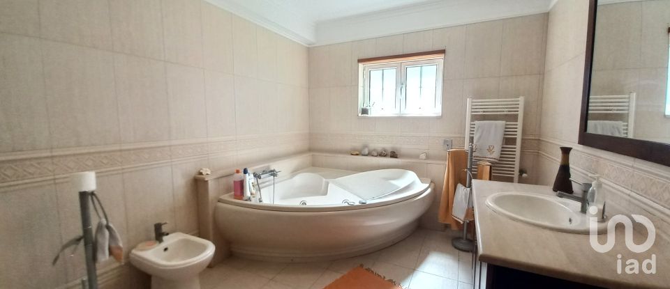 Gîte T4 à Aborim de 196 m²