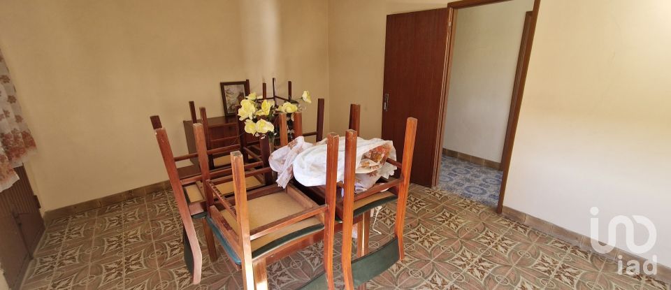 House T5 in Aguiar da Beira e Coruche of 144 m²