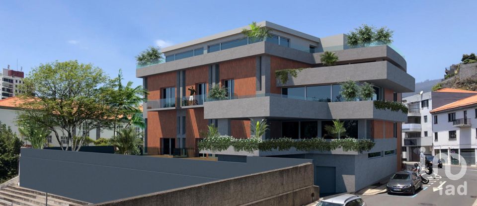 Duplex T3 em Funchal (Sé) de 298 m²
