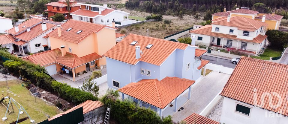 Casa T4 em Caldas da Rainha - Santo Onofre e Serra do Bouro de 290 m²