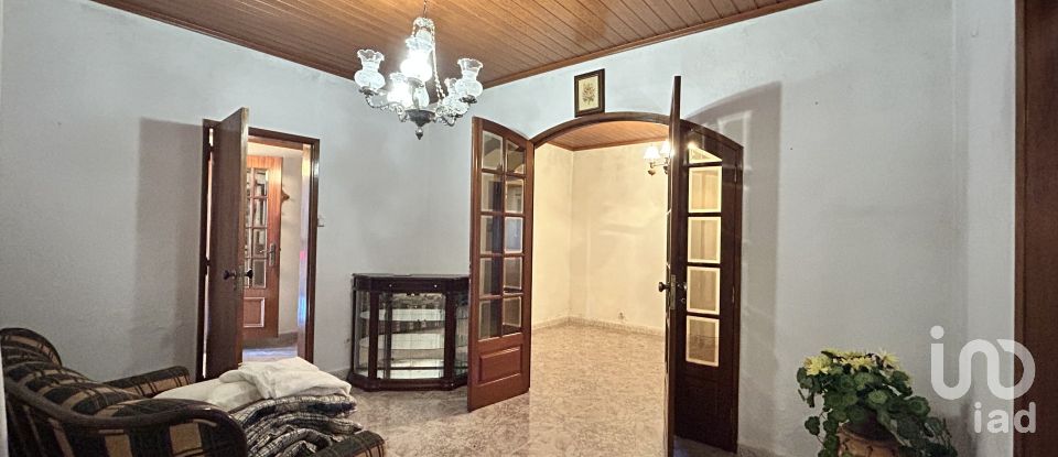 Maison traditionnelle T2 à Azoia de Cima e Tremês de 345 m²