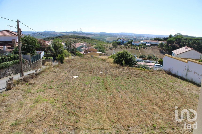 Terreno em Torres Vedras e Matacães de 995 m²