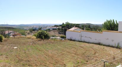 Terrain à Torres Vedras e Matacães de 995 m²