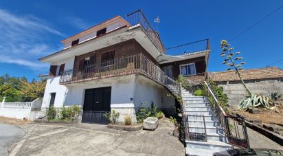 Maison traditionnelle T5 à Romãs, Decermilo e Vila Longa de 185 m²