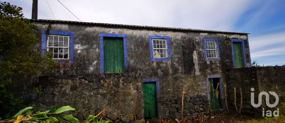 Maison traditionnelle T2 à Piedade de 136 m²